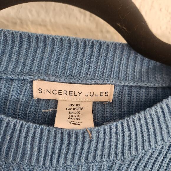 Sincerely Jules Women's Size XS Oversized Sweater Light Blue Long Sleeve New - Picture 2 of 4